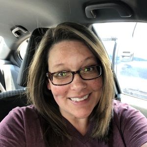 Meet your Posher, Danyelle